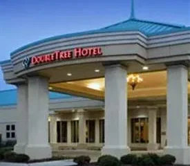 DoubleTree by Hilton Hotel Detroit - Novi