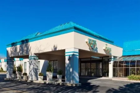 Holiday Inn Kingston