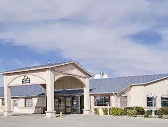 Days Inn and Suites Guymon