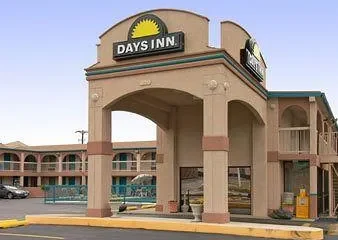 Days Inn Central Tulsa