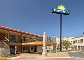 Days Inn Alamo/Riverwalk