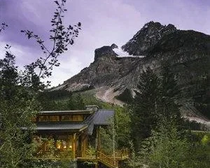 Cathedral Mountain Lodge