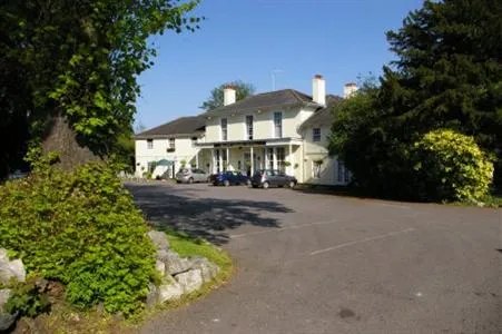 Alton House Hotel