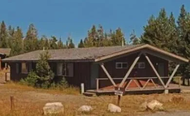 Lake Lodge Cabins