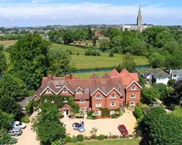 Grasmere House Hotel Salisbury