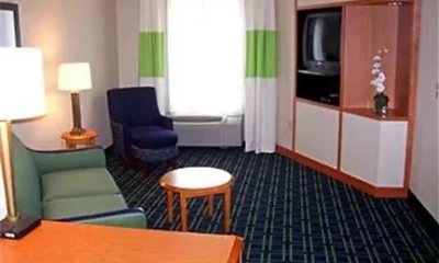Fairfield Inn & Suites Hazleton