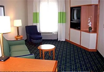 Fairfield Inn & Suites Hazleton