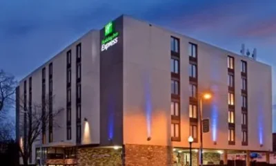 Holiday Inn Express Kansas City - Westport Plaza