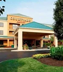 Courtyard by Marriott Columbus Airport