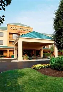 Courtyard by Marriott Columbus Airport