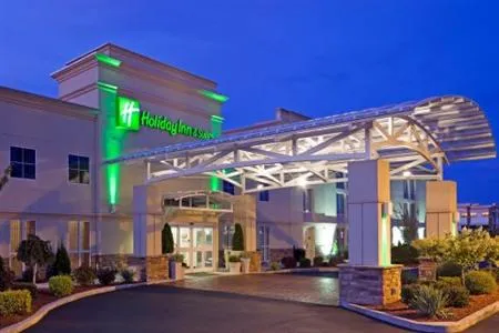 Holiday Inn Hotel & Suites Marketplace