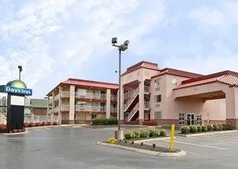 Days Inn East