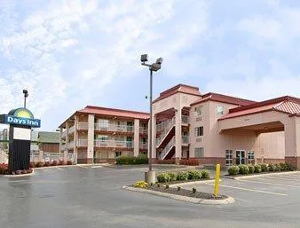 Days Inn East