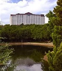 Renaissance Austin Hotel