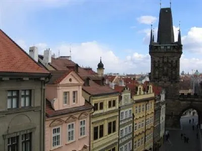 Charles Bridge Residence