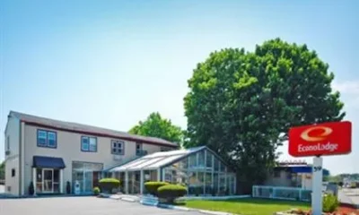 Econo Lodge West Yarmouth