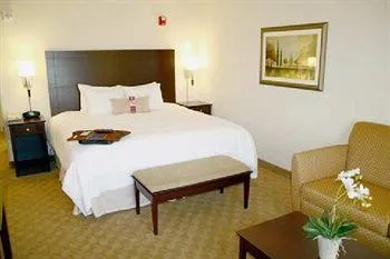 Baymont Inn & Suites Knoxville