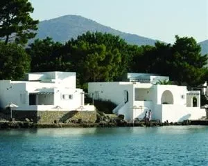 Minos Beach art hotel