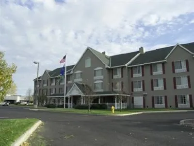 Country Inn & Suites St. Cloud