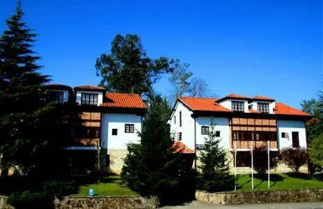 Hotel Cuevas I y II Santillana del Mar