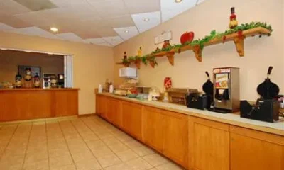 Quality Inn & Suites Historic Saint Charles (Missouri)