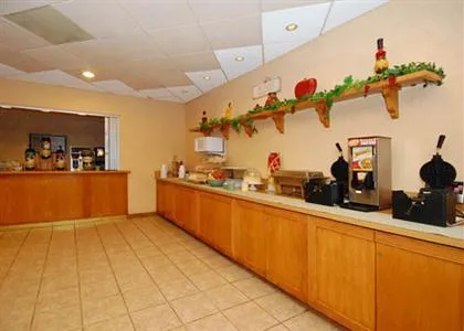 Quality Inn & Suites Historic Saint Charles (Missouri)