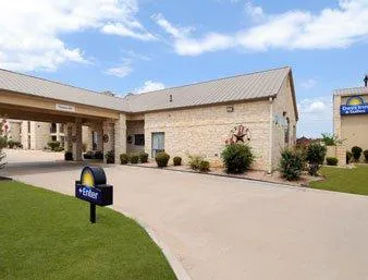 Days Inn & Suites Llano