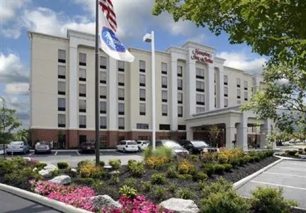 Hampton Inn & Suites Columbus Polaris