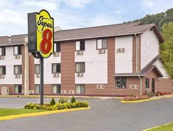 Super 8 Bath - Hammondsport