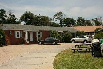 Cape Pines Motel