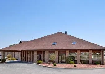 Baymont Inn and Suites Decatur