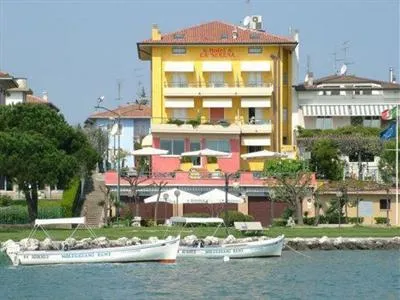 Ca' Serena Hotel