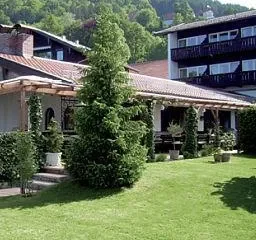 Hotel Bastenhaus am See