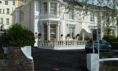 Walnut Lodge Hotel Torquay