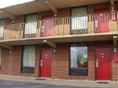 Red Carpet Inn Orange