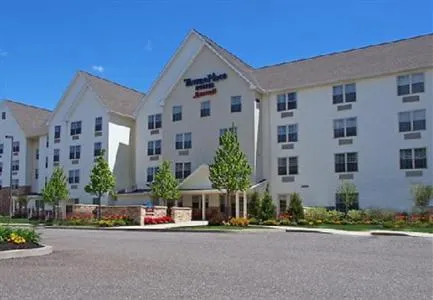 TownePlace Suites Republic Farmingdale (New York)