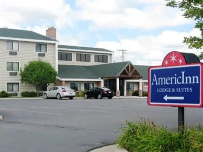 AmericInn Lodge & Suites Kearney