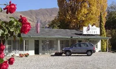 Alpine Motel Apartments