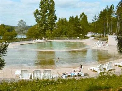 Les Cottages Du Lac Hotel Coly