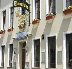 Zur Traube Hotel-Gasthaus-Sommergarten