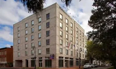 SpringHill Suites Savannah Downtown