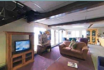 Top of the World Hotel