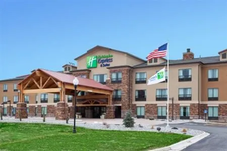 Holiday Inn Express Suites Lander