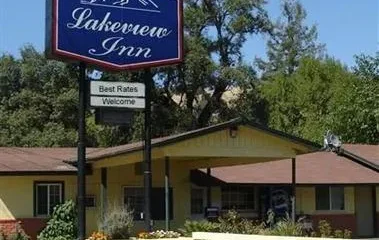 Lakeview Inn