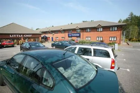 Travelodge Newbury Tot Hill Farnborough