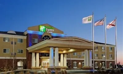 Holiday Inn Express Hotel & Suites Florence NE