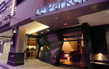 Le Parker Hotel