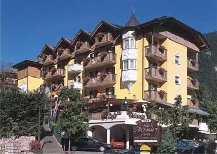 Alexander Hotel Molveno