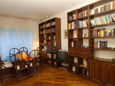 Mira 2 Bed & Breakfast Rome