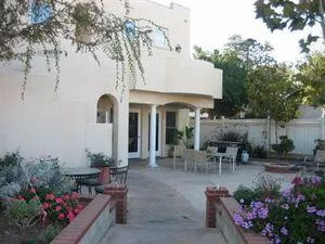 Santa Paula Inn B&B